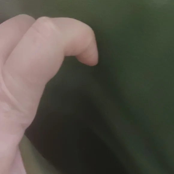 Green IL BISONTE Snap Button Closure Leather Wallet - Picture 14 of 14